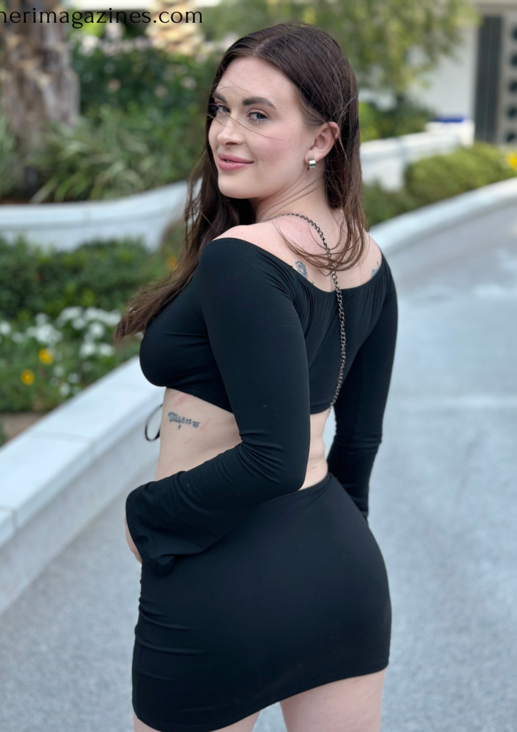 Lindsay Lee Biography – Wiki, Age, Career, Boyfriend & Net Worth 2026